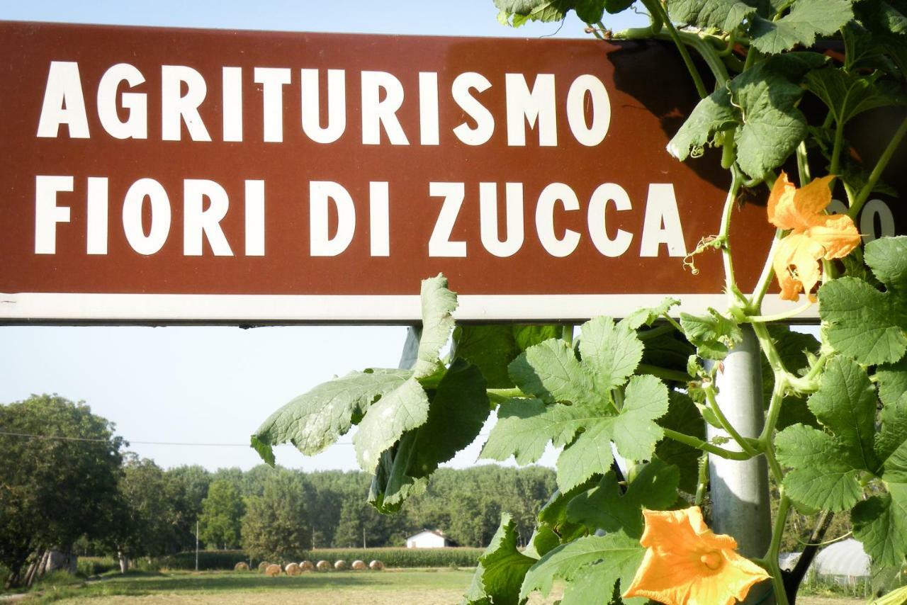 Agriturismo Fiori Di Zucca Fossano Eksteriør billede