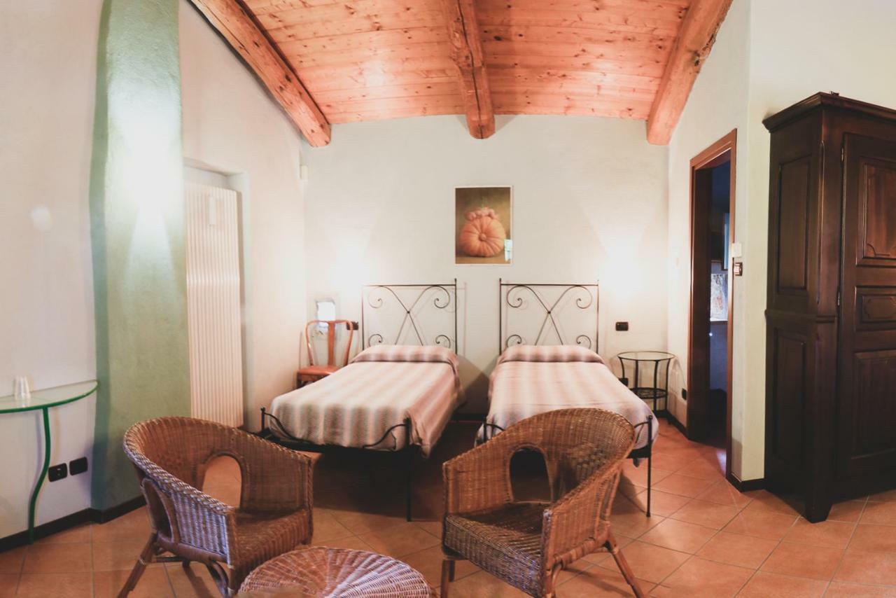 Agriturismo Fiori Di Zucca Fossano Eksteriør billede